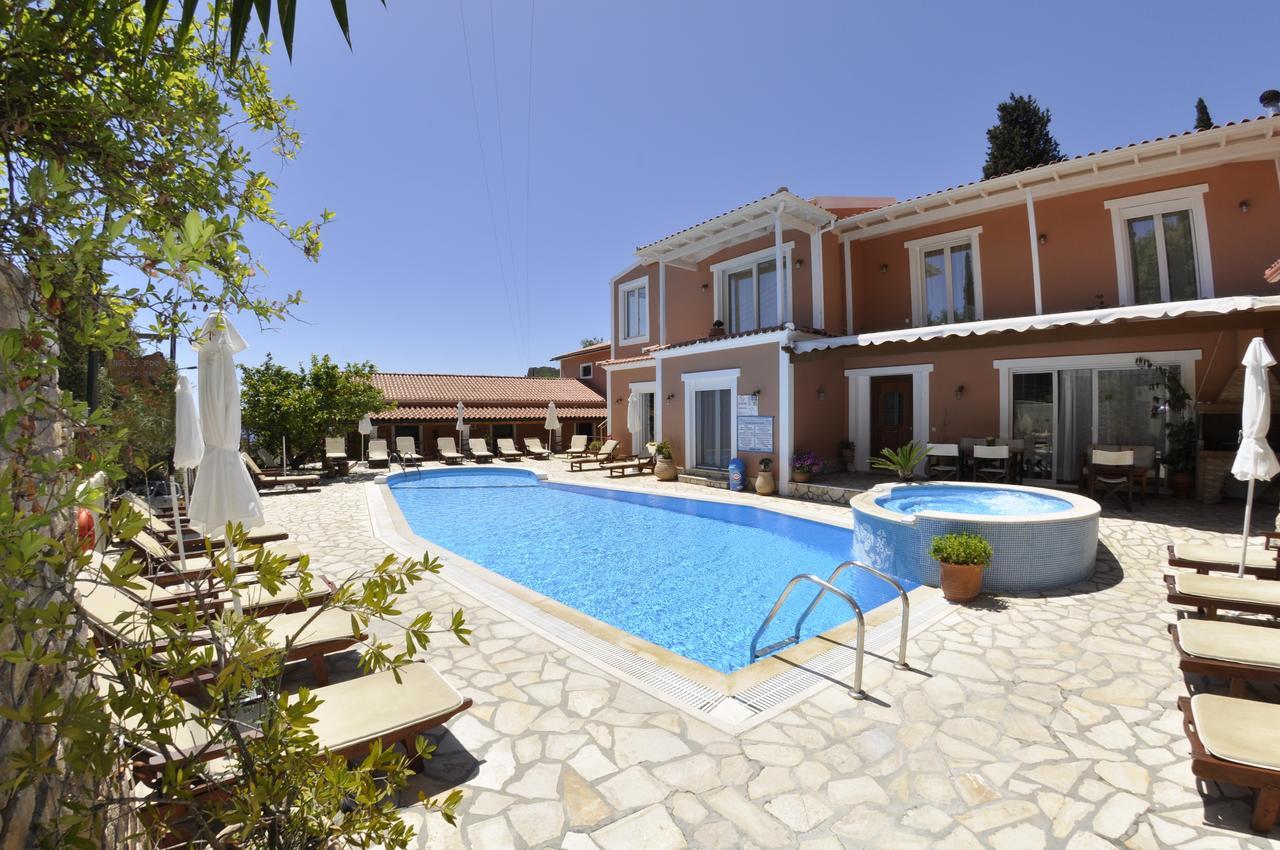 Herberg Angels Pool Studios&apartments 2*